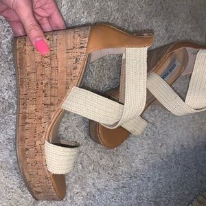 Burlap like wedges